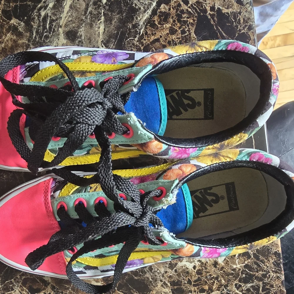 Vans 80s Style Sneakers - Picture 7 of 8